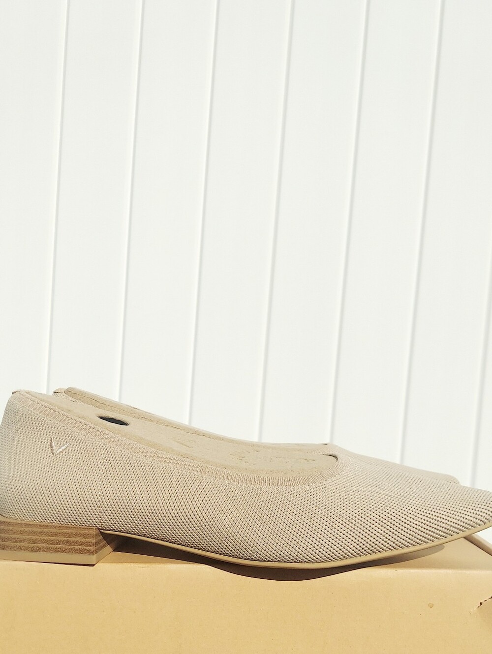 Vivaia Minnie Pro Almond Beige Knit Ballet Flat Womens Size 10 NWT Athleisure